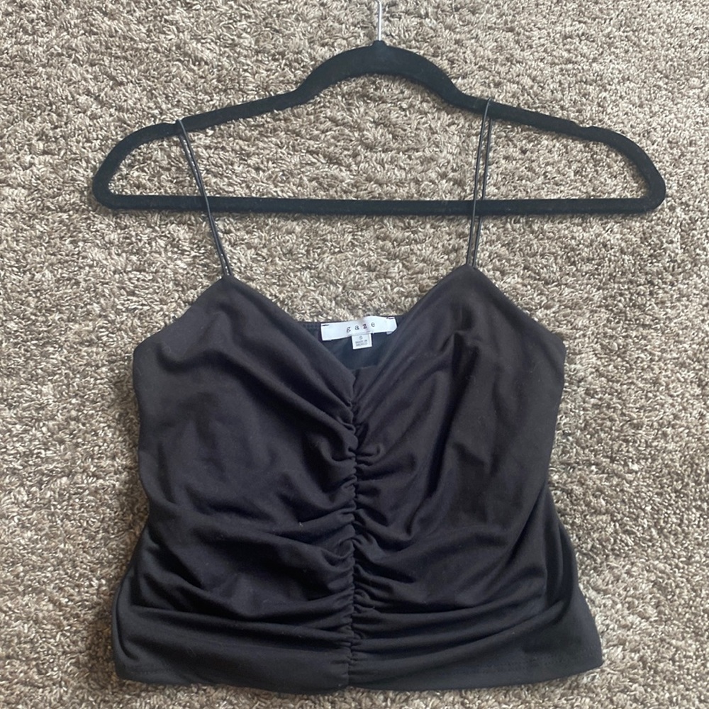 Black Gaze Crop Top